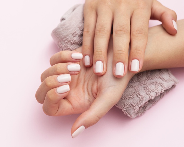 las uñas largas son muy hermosas
